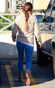 Jennifer Garner - Leaving Starbucks in LA 2/15/13  