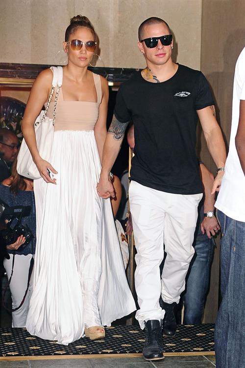 Jennifer Lopez Pictures Jennifer Lopez dinner at Bubbys in New York City on July 24, 2012