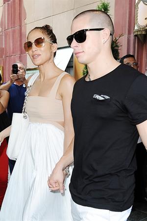 Jennifer Lopez dinner at Bubbys in New York City on July 24, 2012