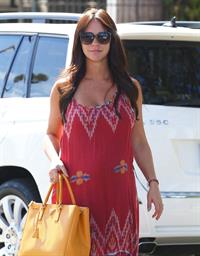 Jennifer Love Hewitt in Los Angeles 10/7/13  