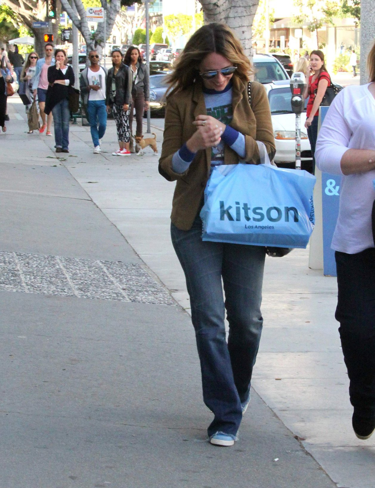 Jennifer Love Hewitt Pictures Jennifer Love Hewitt Shopping at Kitson in Beverly Hills April 6, 2013