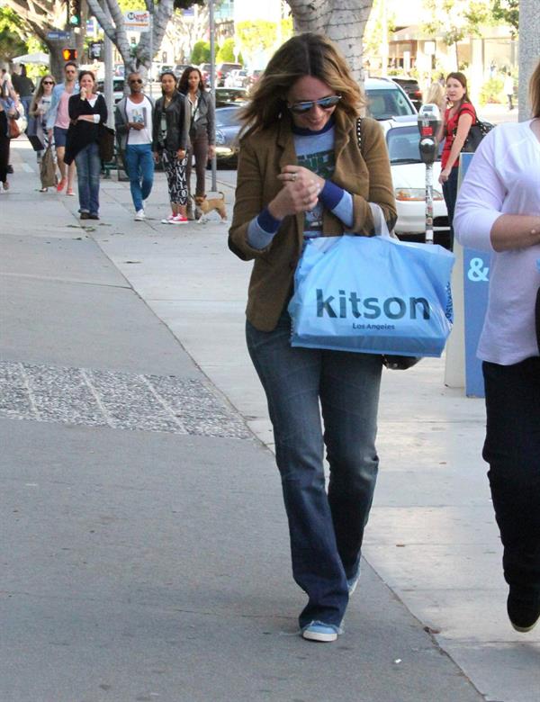 Jennifer Love Hewitt Shopping at Kitson in Beverly Hills April 6, 2013 