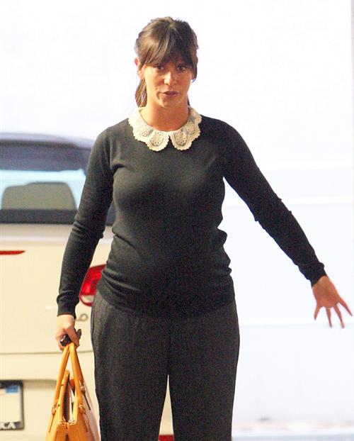 Jennifer Love Hewitt spotted out and about in Beverly Hills October 1, 2013 