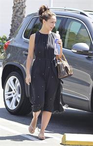 Jennifer Love Hewitt - out to lunch in Studio City June 7, 2012
