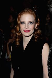 Jessica Chastain attends the Paris Fashion Week in Paris (02.03.2013) 