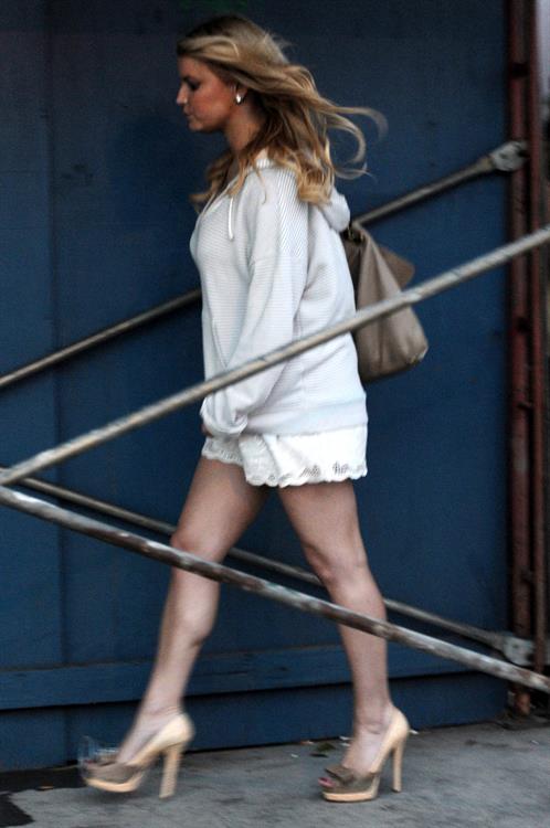 Jessica Simpson out in Santa Monica on June 28, 2011