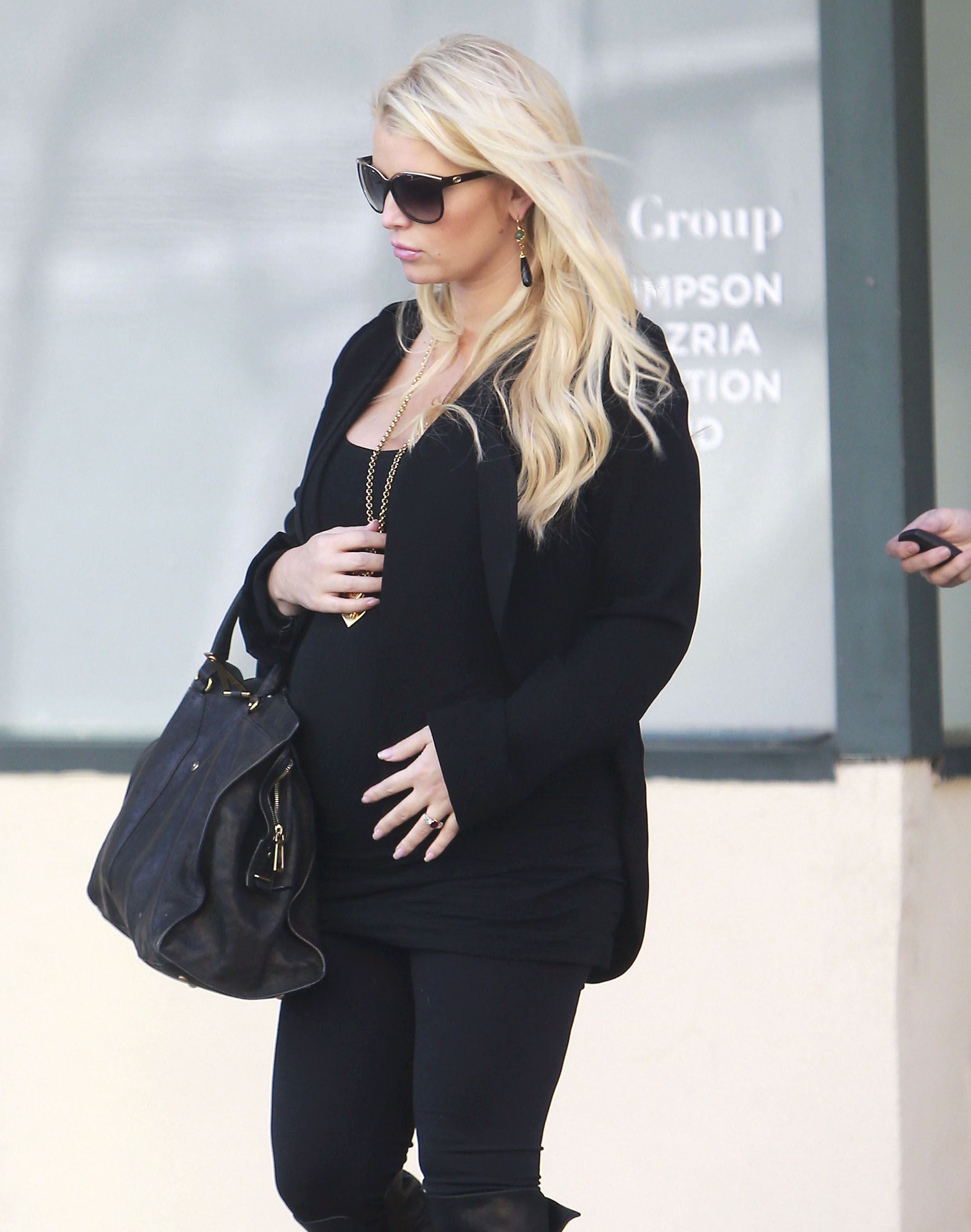 Jessica Simpson - Spotted in Los Angeles on February 21, 2013