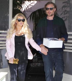Jessica Simpson at The Ivy in Beverly Hills 2/14/13 