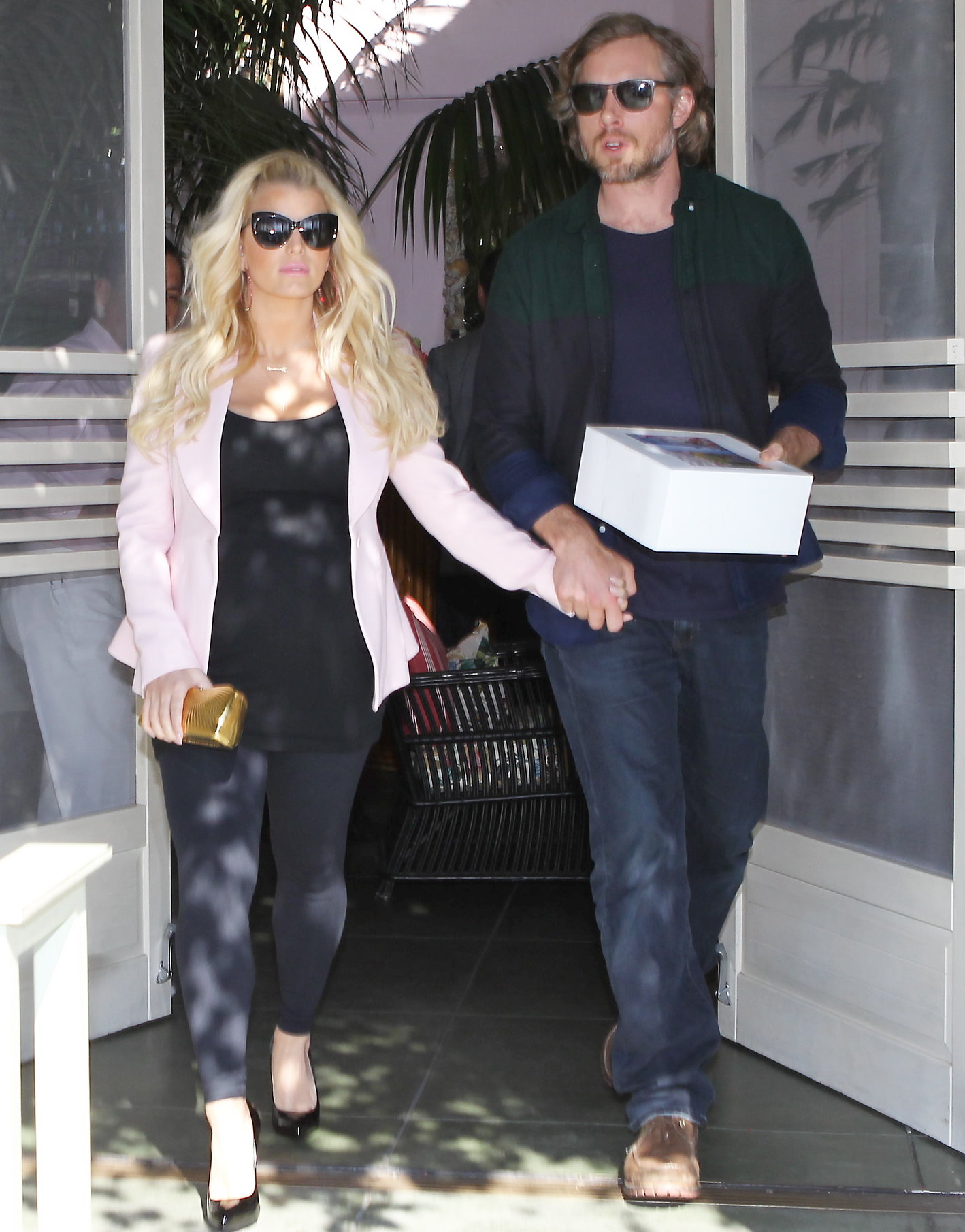 Jessica Simpson at The Ivy in Beverly Hills 2/14/13 