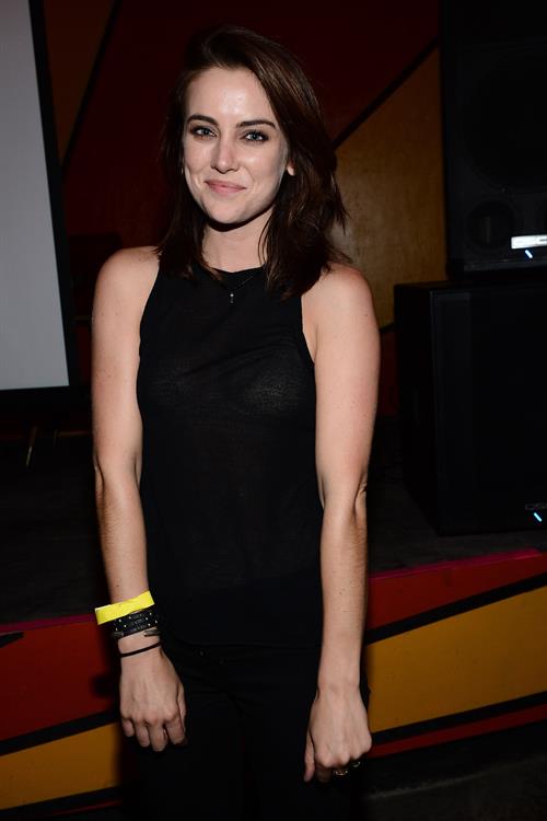 Jessica Stroup 90210 Celebrates 100th Episode At Pink Taco Sunset Strip in LA (Sep 28, 2012) 