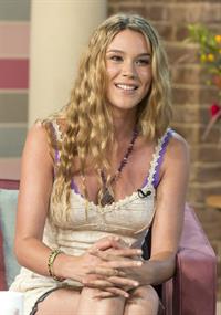 Joss Stone - This Morning Show in London (July 25, 2012)