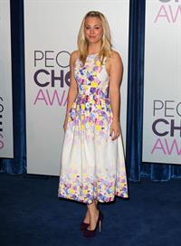 Kaley Cuoco People's Choice Awards 2013 Nomination Announcements (November 15, 2012) 