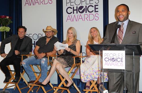 Kaley Cuoco Pictures Kaley Cuoco People's Choice Awards 2013 Nomination Announcements (November 15, 2012)