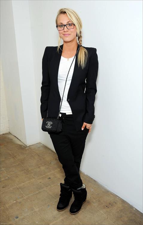 Kaley Cuoco - Corey Helford Gallery Presents Giles Walker's 'The Last Supper' - September 7, 2012