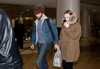 Kate Bosworth Arrives at Los Angeles International Airport (04.02.2013) 