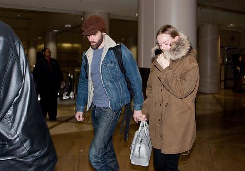 Kate Bosworth Arrives at Los Angeles International Airport (04.02.2013) 