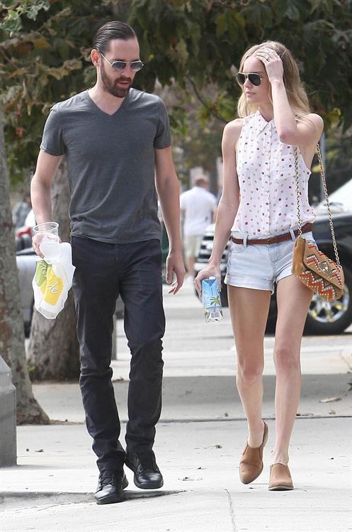 Kate Bosworth Pictures Kate Bosworth out shopping in Los Angeles October 3, 2012