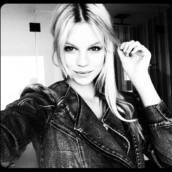 Nadine Leopold taking a selfie