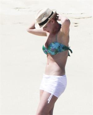Katherine Heigl Bikini Pictures Katherine Heigl On vacation in Los Cabos, Mexico - April 7, 2013