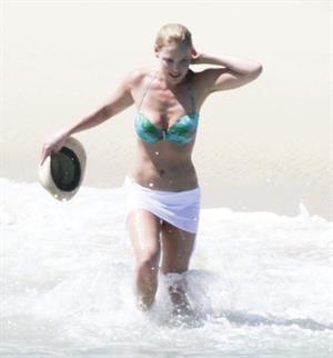Katherine Heigl Bikini Pictures Katherine Heigl On vacation in Los Cabos, Mexico - April 7, 2013