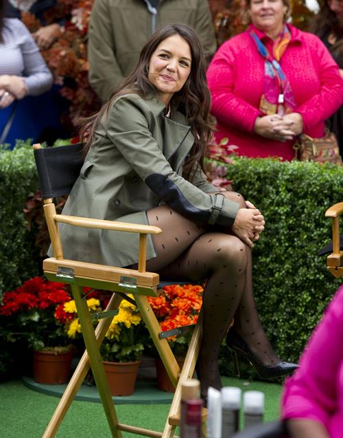 Katie Holmes – “Good Morning America” set, NY 10/9/13  