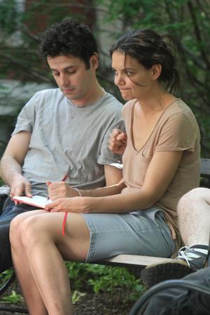 Katie Holmes Pictures Katie Holmes Films  Mania Days  in Washington Square Park (May 21, 2013)