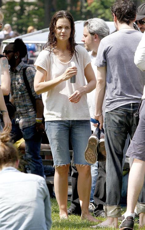 Katie Holmes Films  Mania Days  in Washington Square Park (May 21, 2013) 