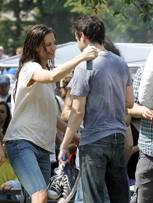 Katie Holmes Pictures Katie Holmes Films  Mania Days  in Washington Square Park (May 21, 2013)