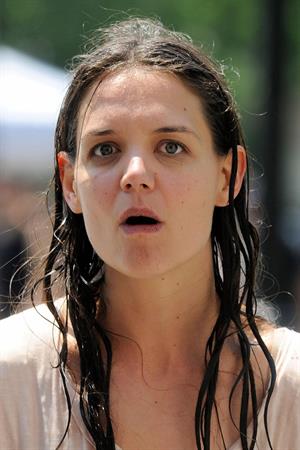 Katie Holmes Pictures Katie Holmes Films  Mania Days  in Washington Square Park (May 21, 2013)