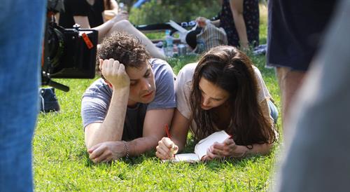 Katie Holmes Pictures Katie Holmes Films Mania Days in Washington Square Park (May 21, 2013)