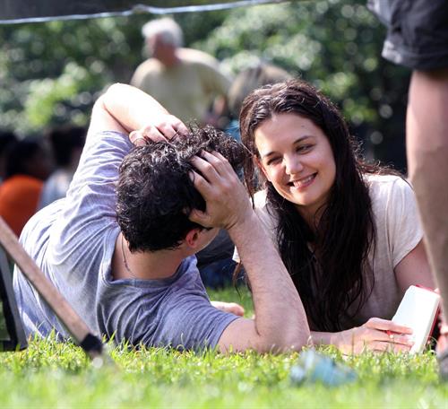 Katie Holmes Films  Mania Days  in Washington Square Park (May 21, 2013) 