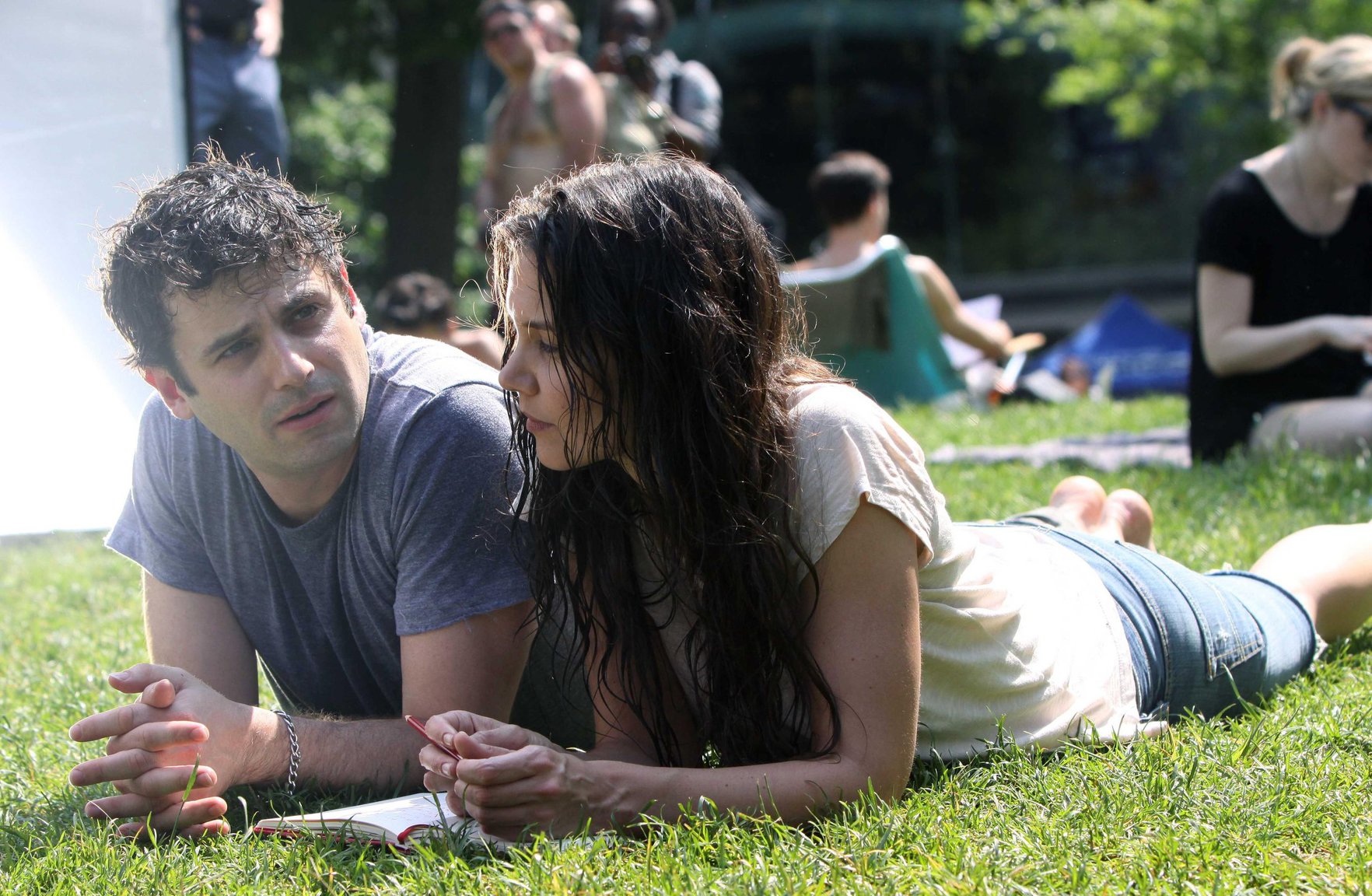 Katie Holmes Films  Mania Days  in Washington Square Park (May 21, 2013) 
