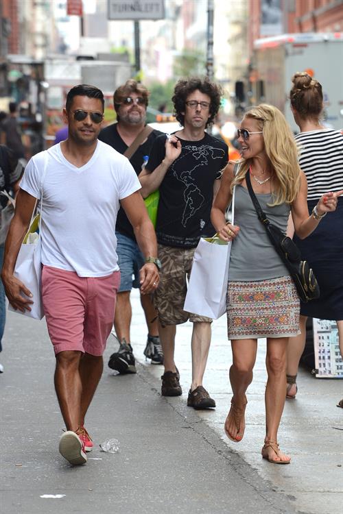 Kelly Ripa - Out in SoHo for some shopping - July 27, 2012