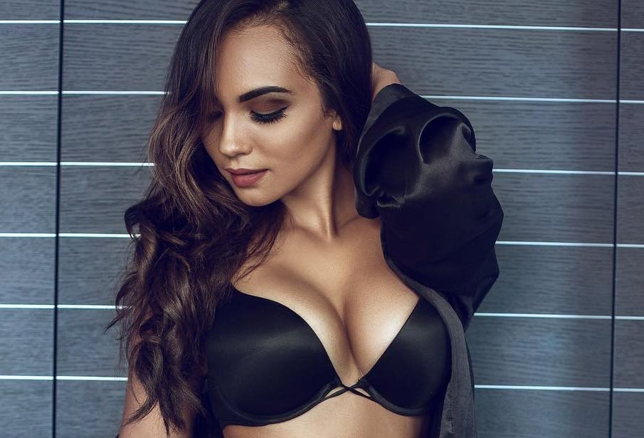 Dianne Chandler in lingerie