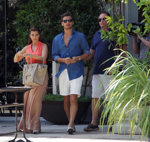 Kourtney Kardashian Leaving Sugarcane Restaurant with Scott Disick after lunch in Miami (October 22, 2012) 