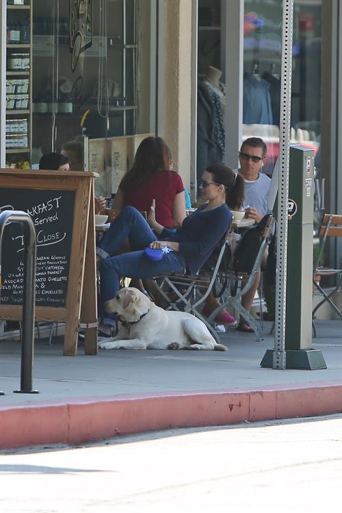 Kristen Davis at the Le Pain Quotidien restaurant in Brentwood - September 25, 2012 