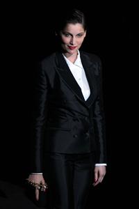 Laetitia Casta Dolce & Gabbana - Front Row - Milan Fashion Week (Sep 23, 2012) 