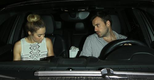 Lauren Conrad Spotted in a black leather skirt in Beverly Hills (10.05.2013) 