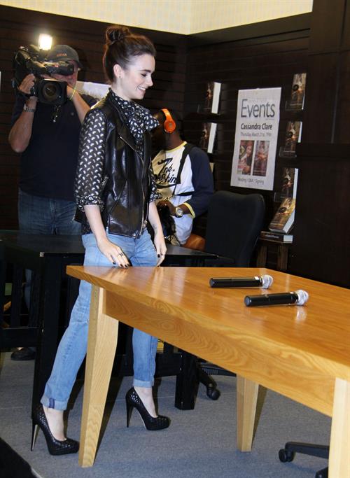 Lily Collins  Clockwork Princess  book release event in Los Angeles - March 21, 2013 