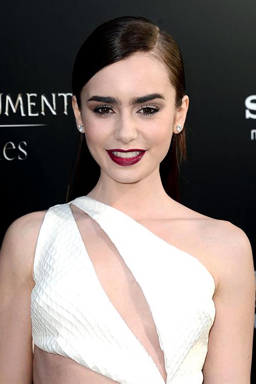 Lily Collins The Mortal Instruments City Of Bones Premiere LA 8/12/2013 