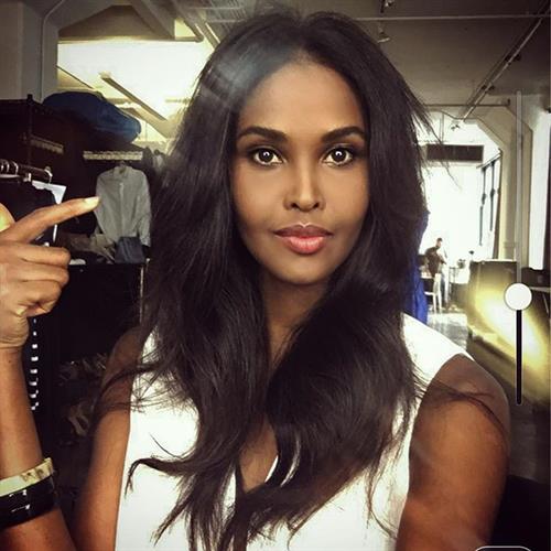 Ubah Hassan taking a selfie