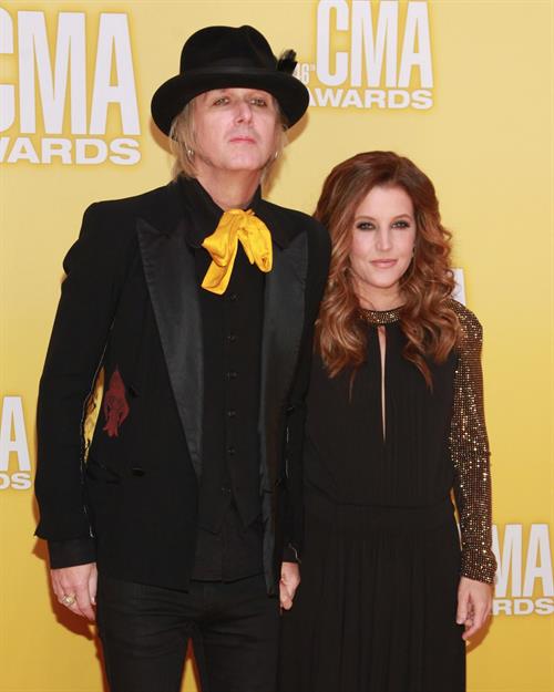 Lisa Marie Presley 46th Annual CMA Awards (November 1, 2012) 