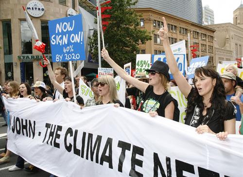 Lucy Lawless - Planet A March & Concert, NZ 12/5/09  