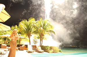 Mariah Carey Looks stunning as she relaxes in the water while on Easter vacation April 2, 2013