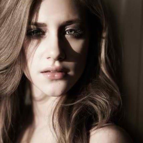 Lili Reinhart taking a selfie