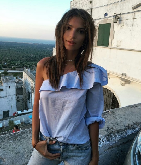 Emily Ratajkowski