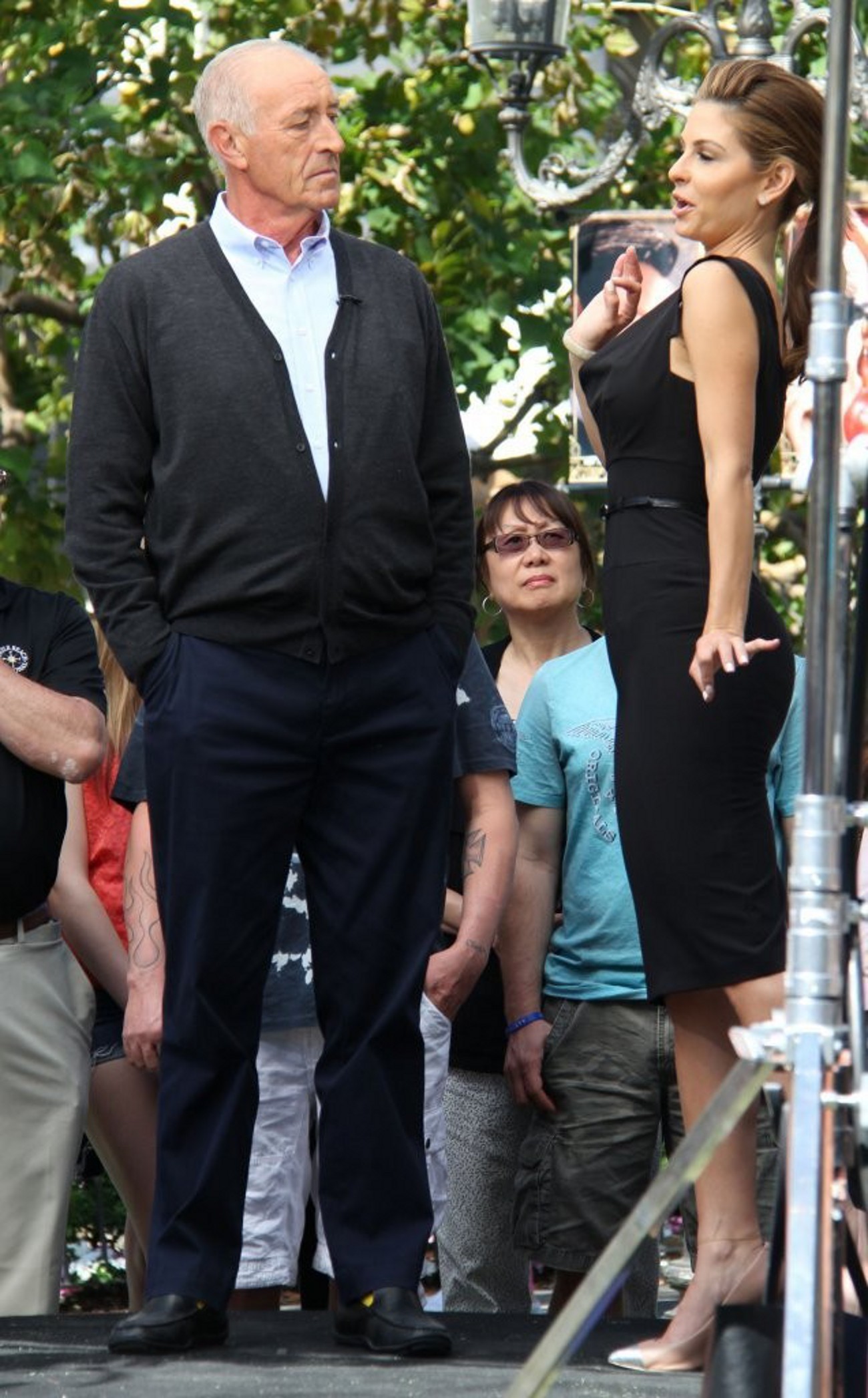 Maria Menounos On set of Extra in LA on April 19, 2013