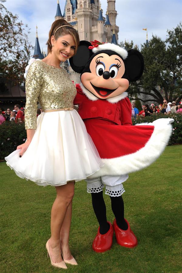 Maria Menounos - 'Disney Parks Christmas Day Parade' TV special - Dec. 1, 2012 