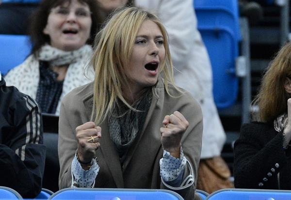 Maria Sharapova Watches her boyfriend on day one of the AEGON Championships at Queens Club in London - June 10, 2013 