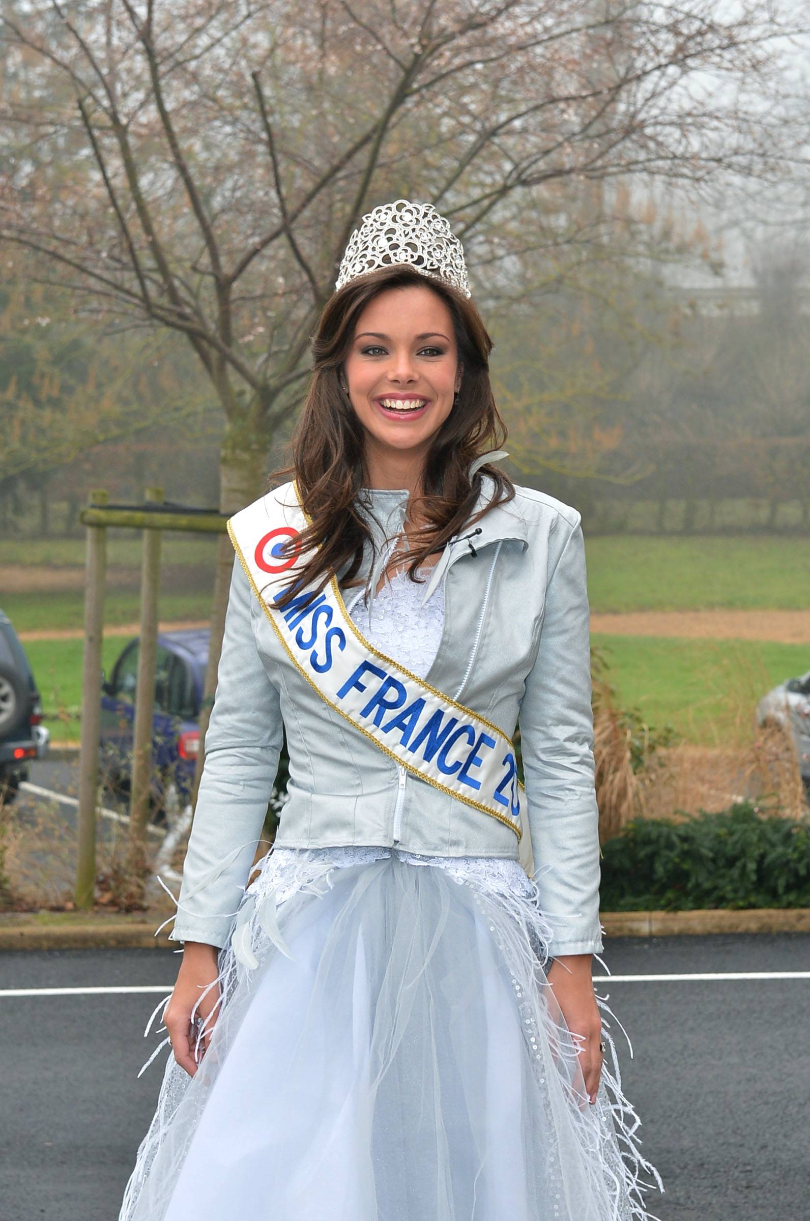 Marine Lorphelin Pictures Marine Lorphelin Returns to her Hometown (Dec 19, 2012)